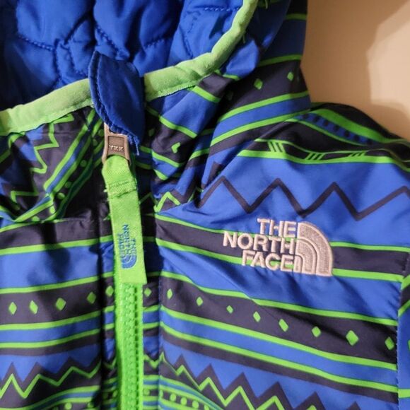 The North Face Infant Reversible Monster Blue Perrito Puffer Jacket - Picture 10 of 16